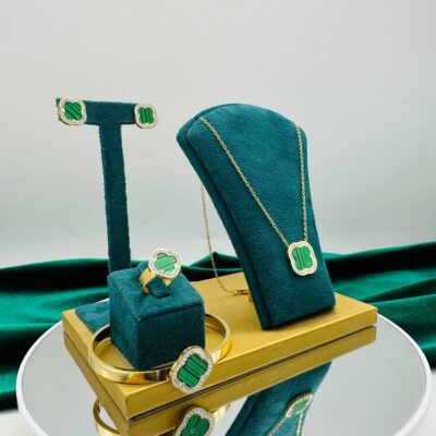 بارير ترافل