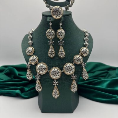 بارير برونز