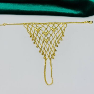 يد يمينة فر اشة